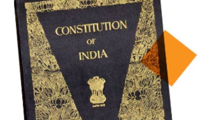 बता दें कि चुनाव संहिता का जिक्र भारत के संविधान में नहीं है. इसलिए से कानून नहीं कहा जा सकता. यह चुनाव आयोग और राजनीतिक दलों की सहमति से बनाई गई एक प्रक्रिया है. जिसका मकसद सफलतापूर्वक चुनाव संपन्न करवाना होता है.