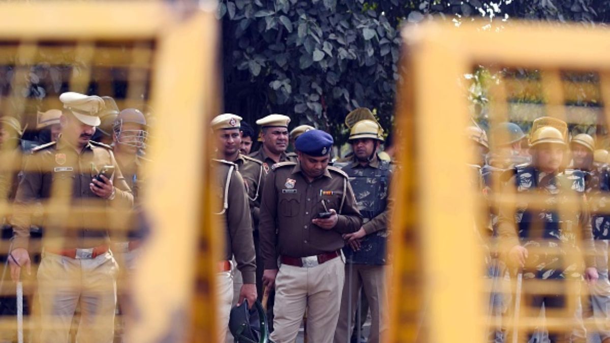 Delhi Police Tightens Security After Low-Intensity Blast In Bengaluru's ...