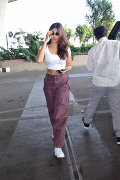 Pooja Hegde Photo: એરપોર્ટ પર કુલ અંદાજમાં જોવા મળી પૂજા હેગડે