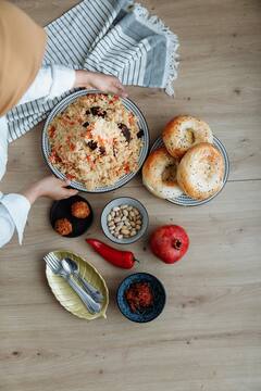 Health Tips : रात्रीचे जेवण केव्हा आणि किती लवकर खावे ते जाणून घ्या !