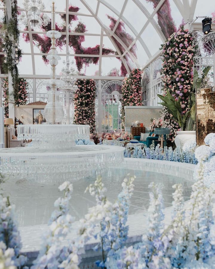 Filled with life, flowers and pastels, the venue looks just so dreamy and mesmerising.  (Image Source: Instagram/Manish Malhotra)