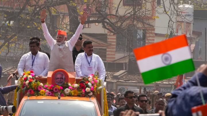 After launching the development projects at the public meeting in Krishnagar, he held a road show traversing the public rally. He was accompanied by Bengal's BJP President Dr Sukanta Majumdar and Leader of Opposition Suvendu Adhikari. (Source: PTI)