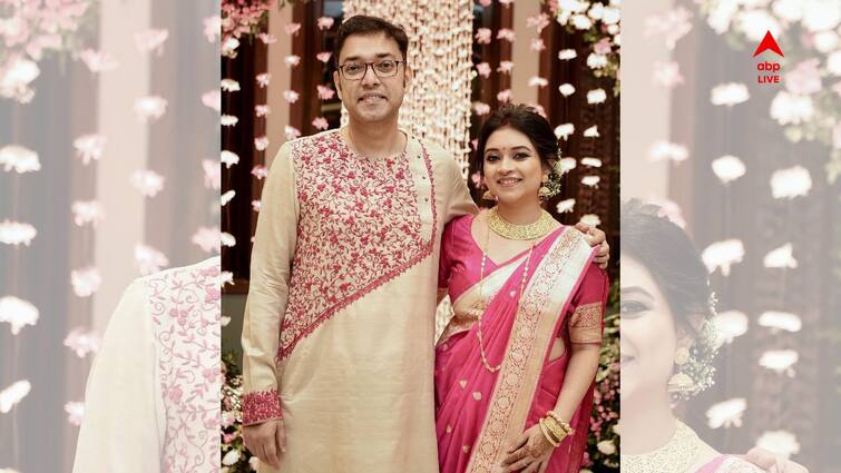 Anupam Roy and Prashmita Paul get married picture out now Anupam-Prashmita Marriage: 'নতুন করে...' পথচলা শুরু, চার হাত এক হল অনুপম-প্রস্মিতার