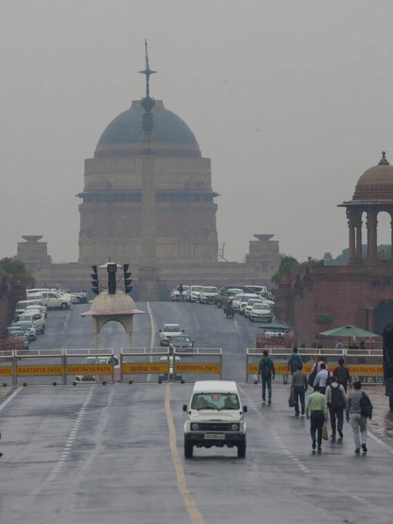 बारिश से फिर बढ़ सकती है ठंड? जानें IMD अपडेट