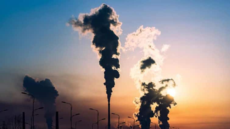 Bharat Sees Carbon Emissions Climb 190 MT In 2023, Owing To GDP Expansion: IEA newsfragment
