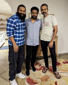 జూనియర్ ఎన్టీఆర్‌తో కన్నడ స్టార్స్- లేటెస్ట్ ఫోటోలు చూశారా?