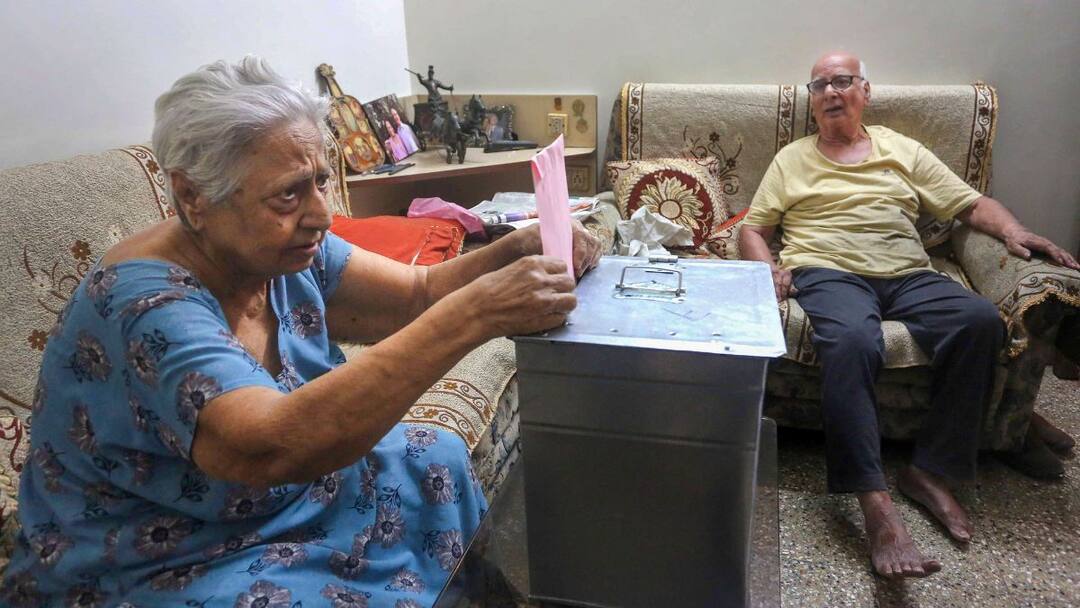 Postal Vote Age: மூத்த குடிமக்கள் 80 வயதானாலும் தபால் வாக்களிக்க முடியாது - வயது வரம்பை உயர்த்திய மத்திய அரசு