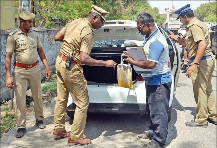 திருச்சி மாவட்டத்தில் மறு வாக்குப்பதிவு நடைபெறாத வண்ணம் அலுவலர்கள் செயல்பட வேண்டும் -  ஆட்சியர் பிரதீப்குமார் உத்தரவு