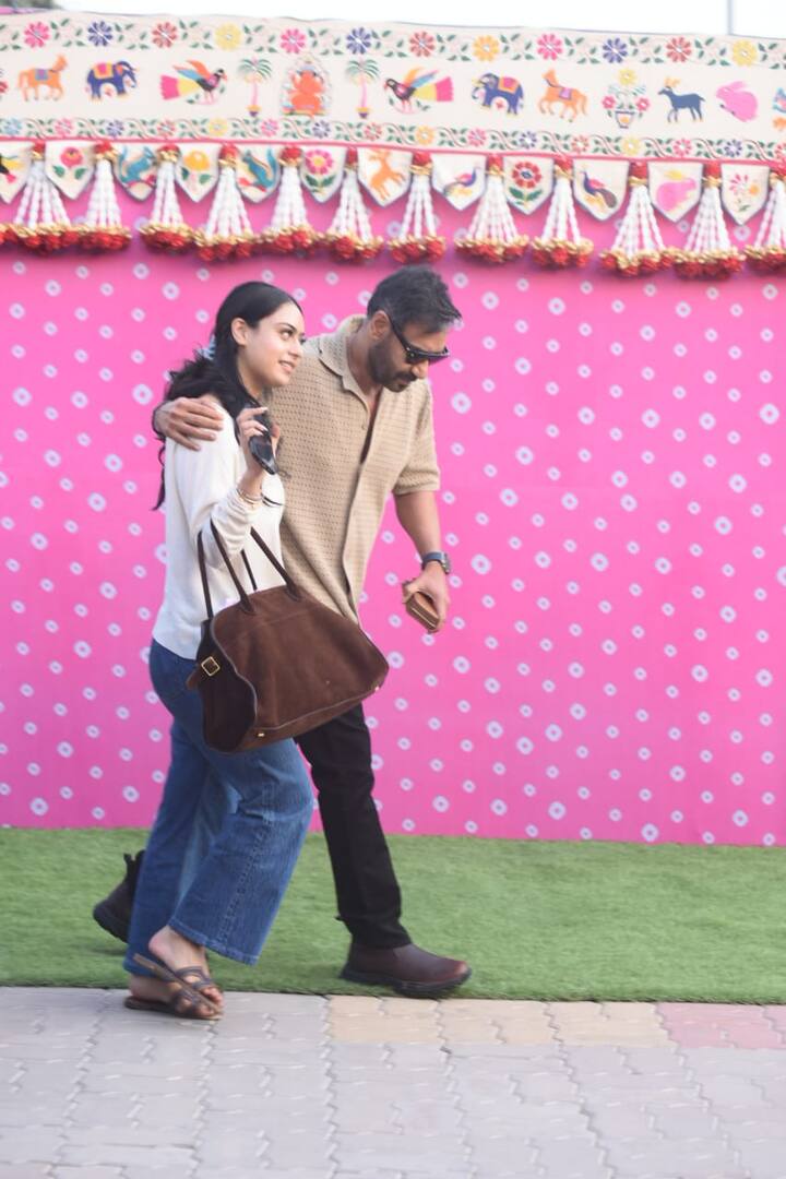 जामनगर में अनंत अंबानी और राधिका मर्चेंट की प्री-वेडिंग का फंक्शन चल रहा है. इस दौरान इंटरनेशनल सितारों के साथ-साथ बॉलवुड और साउथ सिनेमा के लोग भी पहुंचे हैं.