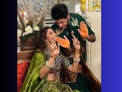 Surbhi Chandna Wedding: मेहंदी सेरेमनी में सुरभि चंदना संग रोमांटिक हुए 'दूल्हे' राजा, कपल की इनसाइड फोटोज आई सामने