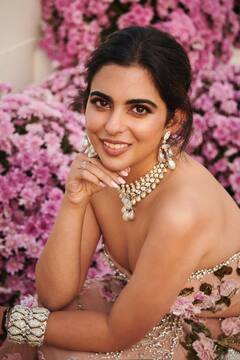 Isha Ambani Photo: અનંતના પ્રી વેડિંગ સમારોહમાં બહેન ઈશા અંબાણીએ લૂંટી મહેફીલ