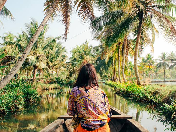 Nature immersion: Enjoy nature's therapeutic effects by participating in outdoor meditation programs. Spending time in nature, whether at a neighbourhood park or in the wilderness, can restore your spirit and improve your mental health. (Image source: getty images)