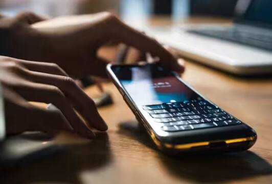 ਅੱਜ UPI ਦੀ ਵਰਤੋਂ ਭਾਰਤ ਵਿੱਚ ਹੀ ਨਹੀਂ ਸਗੋਂ ਹੋਰ ਦੇਸ਼ਾਂ ਵਿੱਚ ਵੀ ਹੋ ਰਹੀ ਹੈ। ਭਾਵੇਂ ਭਾਰਤ ਵਿੱਚ UPI ਦੀ ਸ਼ੁਰੂਆਤ ਹੋ ਚੁੱਕੀ ਹੈ, ਹੌਲੀ-ਹੌਲੀ ਦੁਨੀਆ ਵੀ ਇਸਦੀ ਵਰਤੋਂ ਨੂੰ ਸਵੀਕਾਰ ਕਰ ਰਹੀ ਹੈ।