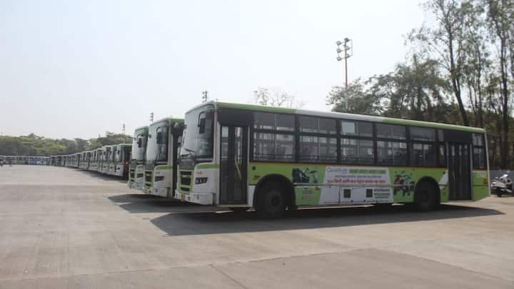 nashik citylink workers strike ends Bus service in the city is smooth again Maharashtra Marathi News Nashik Citylink Bus Strike : ...अखेर सिटीलिंक कर्मचाऱ्यांचा संप मिटला, शहरातील बससेवा पूर्ववत