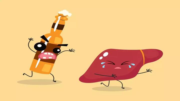 How alcohol affects the liver Alcoholic Liver: ਸ਼ਰਾਬ ਸਰੀਰ ਦੇ ਬਾਕੀ ਹਿੱਸੇ ਨੂੰ ਛੱਡ ਕੇ Liver 'ਤੇ ਕਿਉਂ ਕਰਦੀ ਹੈ ਹਮਲਾ, ਡਾਕਟਰ ਨੇ ਦੱਸਿਆ ਹੈਰਾਨੀਜਨਕ ਕਾਰਨ