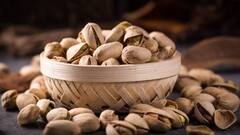 Pistachios Health Benefits: डायबिटीज और हार्ट के मरीज को एक दिन में कितने पिस्ता बादाम खाने चाहिए?