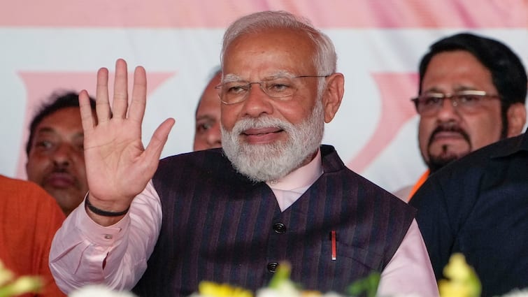 BJP की लिस्ट के अगले दिन चालू हुआ Namo App से पार्टी का चंदा अभियान, जानिए PM मोदी ने कितना दिया डोनेशन PM Narendra Modi donates 2000 rupees in BJP Fund through NaMoApp after BJP first Candidates List for Lok Sabha Elections 2024 BJP की लिस्ट के अगले दिन चालू हुआ Namo App से पार्टी का चंदा अभियान, जानिए PM मोदी ने कितना दिया डोनेशन