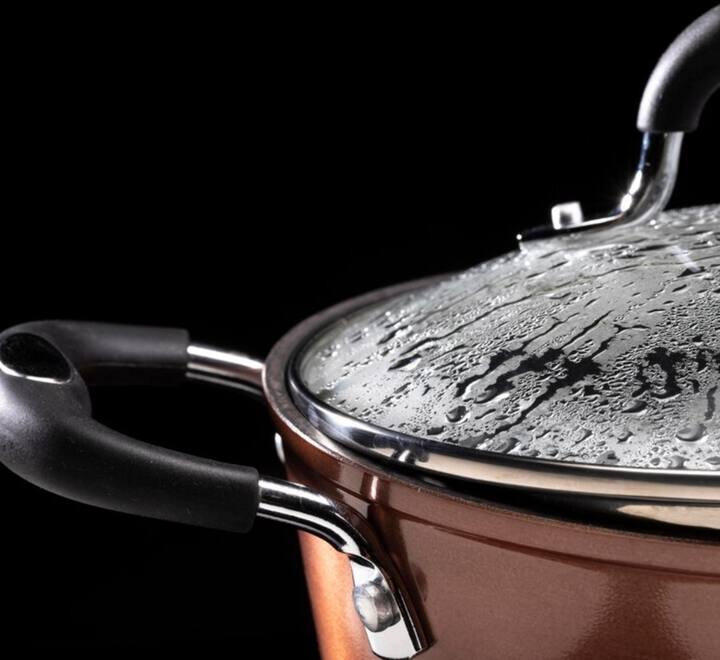 वहीं, कुछ दाल ऐसे भी होते हैं, जिन्हें पकने में समय लगता है, इसलिए आप उस दाल को बनाने से करीब एक घंटे पहले पानी में भिगो दें.