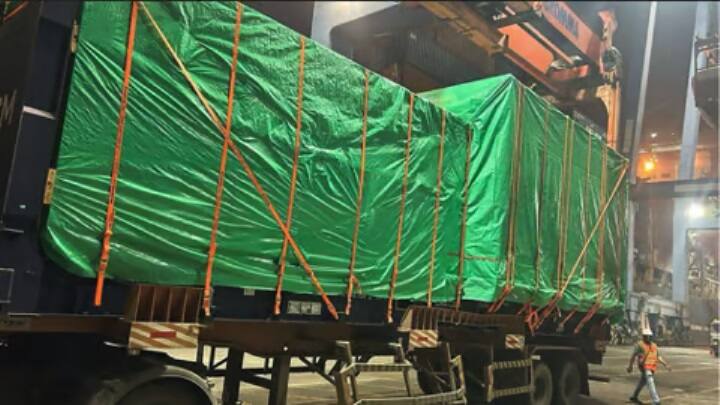 China nuclear cargo bound to Pakistan Karachi seized in Mumbai port by custom officials பரபரப்பு.. மும்பையை அதிரவிட்ட பார்சல்.. சீனாவில் இருந்து பாகிஸ்தானுக்கு செல்லவிருந்த 'அணு ஆயுதம்'