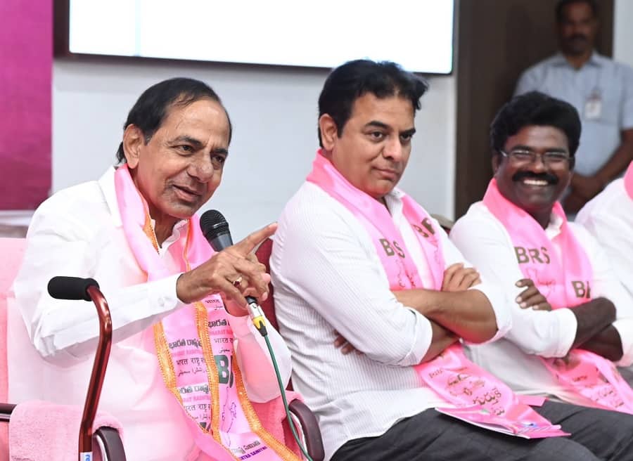 BRS Chief KCR: అతికొద్ది రోజుల్లోనే కాంగ్రెస్‌ ప్రభుత్వంపై ప్రజల్లో వ్యతిరేకత- కేసీఆర్‌ కీలక వ్యాఖ్యలు