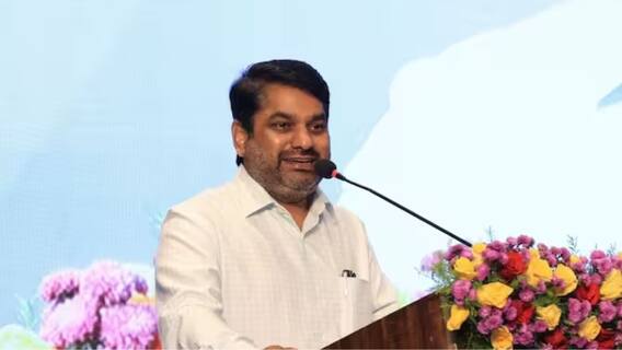 Satej Patil on Kolhapur Loksabha : कोल्हापूर लोकसभेला डाव आखत पत्ते पिसले, एक्का महाविकास आघाडीकडेच; सतेज पाटलांचं सूचक वक्तव्य!