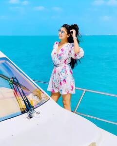 Soniya Bansal Photo: બીચ લુકમાં ગોર્જિયસ લાગી સોનિયા બંસલ, તસવીરો જોઈ ફેન્સ થયા ક્રેઝી