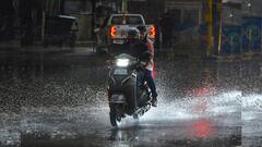 Snowfall In Parts Of Himachal And Srinagar, Rainfall In Delhi-NCR — Pictures