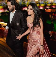 Rajinikanth Ambani Wedding : அம்பானி வீட்டு திருமண விழாவில் பட்டு வேட்டியில் மாஸ் காட்டிய ரஜினிகாந்த்!