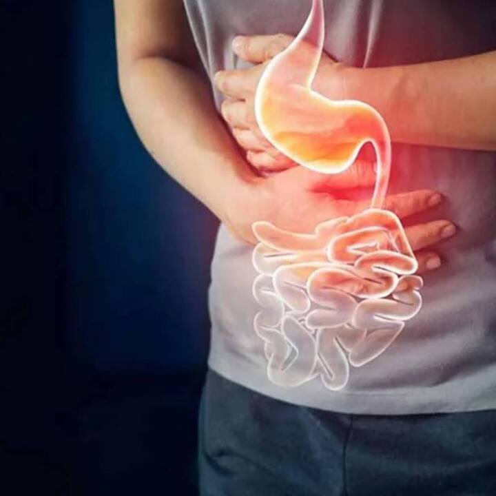 ਲੰਬੇ ਸਮੇਂ ਤੱਕ ਅਜਿਹਾ ਹੋਣਾ ਪਾਚਨ ਤੰਤਰ ਦੀ ਗੜਬੜੀ ਦਾ ਸੰਕੇਤ ਹੈ। ਇਸ ਕਾਰਨ ਭੁੱਖ ਨਾ ਲੱਗਣਾ, ਪੌਸ਼ਟਿਕ ਤੱਤਾਂ ਨੂੰ ਜਜ਼ਬ ਕਰਨ ਵਿੱਚ ਅਸਮਰੱਥਾ ਅਤੇ ਸਰੀਰਕ ਕਮਜ਼ੋਰੀ ਦਾ ਖ਼ਤਰਾ ਰਹਿੰਦਾ ਹੈ।