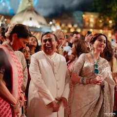 Anant-Radhika Pre Wedding: अंबानी फैमिली की लेडीज ने अपने रॉयल लुक से लूटी महफिल, बॉलीवुड हसीनाओं पर पड़ीं भारी