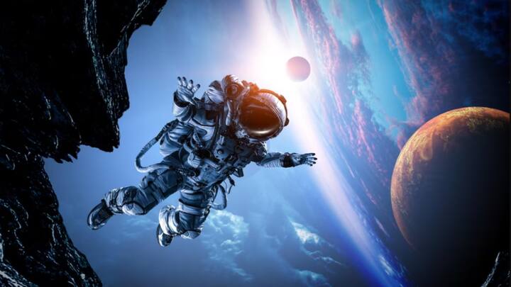 क्या आपने कभी सोचा है कि स्पेेस से लौटने के बाद अंतरिक्ष यात्रियों को घर क्यों नहीं जा पाते. यदि नहीं तो चलिए जान लेते हैं.