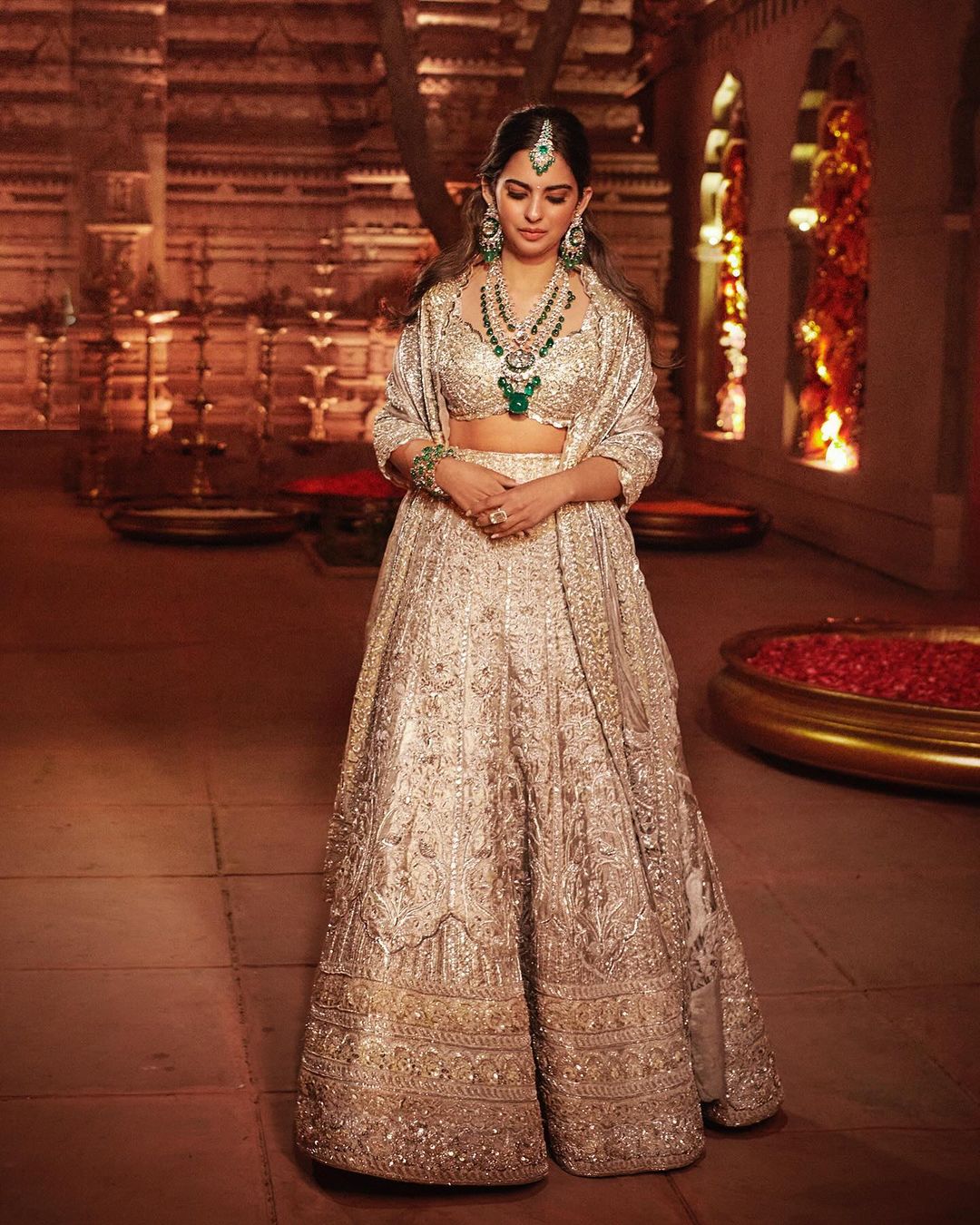 Isha Ambani Wears a Gold Wrap Dress Worth Rs 3 Lakh – Check Out Her Latest  Viral Photos | India.com