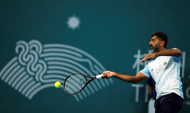 সৌরভ গঙ্গোপাধ্যায়ের মতো ক্রিকেট মাঠের কিংবদন্তি বারবার বলেন, বয়স নেহাত একটা সংখ্যা। সৌরভের মুখের বিখ্যাত উক্তি, 'ফর্ম ইজ় টেম্পোরারি। ক্লাস ইজ় পার্মানেন্ট।'