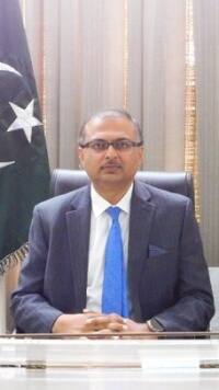 भारत में पाकिस्तान के उच्चायुक्त कौन हैं