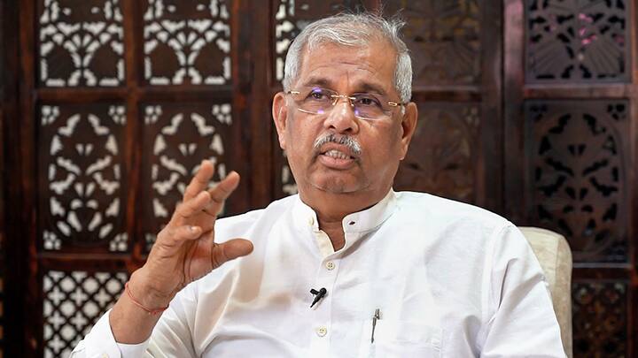 Bihar Raj Bhavan Orders to Restore Transactions from State Universities  Accounts | 'विश्वविद्यालयों के खातों से लेनदेन बहाल करें', राजभवन का आदेश,  शिक्षा विभाग ने किया था फ्रीज