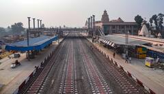 ये हैं भारत के अजीबोगरीब रेलवे स्टेशन, नाम सुनकर हंसी नहीं रोक पाएंगे आप