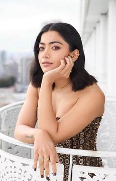 Rashmika Mandanna: ਬਾਲਕੋਨੀ 'ਚ ਖੜ੍ਹ ਕੇ ਰਸ਼ਮਿਕਾ ਮੰਡਾਨਾ ਨੇ ਦਿੱਤੇ ਕਿਲਰ ਪੋਜ਼, ਦੇਖੋ ਤਸਵੀਰਾਂ