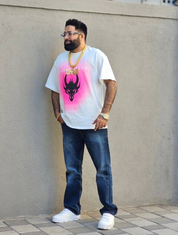 तहलका प्रैंक नाम से मशहूर सनी आर्या भी काफी फेमस हो गए हैं. वो बिग बॉस 17 के कंटेस्टेंट्स रहे. इस शो के बाद सनी की पॉपुलैरिटी और ज्यादा बढ़ गई है.