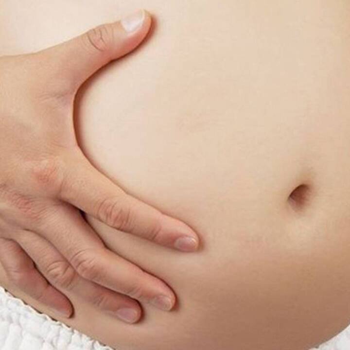 ਪੇਟ ਫੁੱਲਣਾ ਇੱਕ ਪਾਚਨ ਸਮੱਸਿਆ ਹੈ ਜਿਸ ਤੋਂ ਬਹੁਤ ਸਾਰੇ ਲੋਕ ਪੀੜਤ ਹਨ। ਕੀ ਤੁਸੀਂ ਕਦੇ ਸੋਚਿਆ ਹੈ ਕਿ ਪੇਟ ਫੁੱਲਣ ਦੀ ਸਮੱਸਿਆ ਕਿਉਂ ਹੁੰਦੀ ਹੈ? ਸਭ ਤੋਂ ਪਹਿਲਾਂ, ਇਹ ਧਿਆਨ ਵਿੱਚ ਰੱਖੋ ਕਿ ਇਹ ਇੱਕ ਛੋਟੀ ਜਿਹੀ ਸਮੱਸਿਆ ਨਹੀਂ ਹੈ ਜਿੰਨੀ ਇਹ ਲੱਗਦੀ ਹੈ।