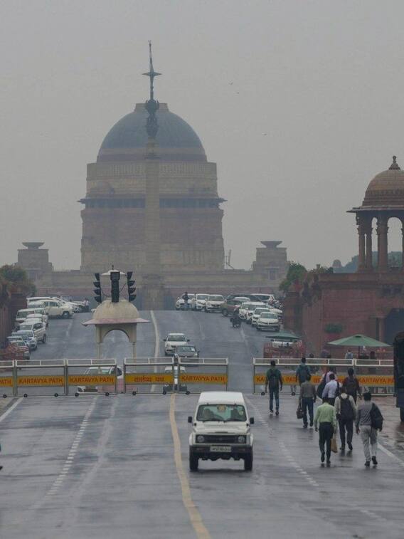 दिल्ली में बारिश के बाद बदला मौसम का मिजाज, जानें- ताजा अपडेट