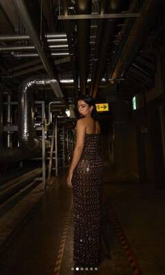 Rashmika Mandanna: ਬਾਲਕੋਨੀ 'ਚ ਖੜ੍ਹ ਕੇ ਰਸ਼ਮਿਕਾ ਮੰਡਾਨਾ ਨੇ ਦਿੱਤੇ ਕਿਲਰ ਪੋਜ਼, ਦੇਖੋ ਤਸਵੀਰਾਂ