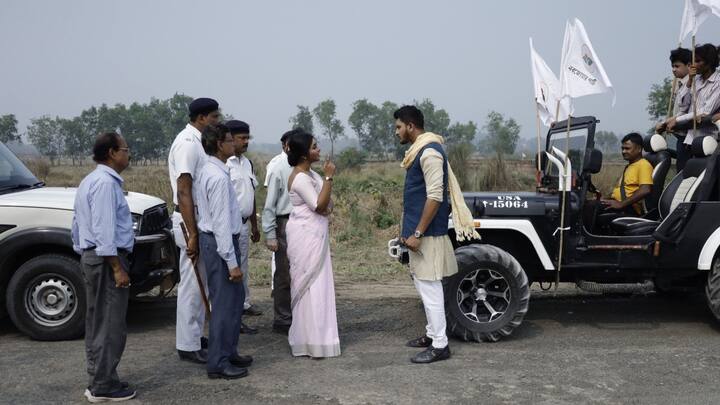 এমন একটি পরিস্থিতিতে পৌঁছনোর পর ২ বছরের লাফ। তুলসি ফিরে আসে একজন সফল আইএএস অফিসার হিসেবে, সে এখন নির্বাচন কমিশনারের দায়িত্বপ্রাপ্ত। কিন্তু তাঁর এই আনন্দ ক্ষণস্থায়ী হয় যখন অগ্নি তার নিজের রাজনৈতিক সফর শুরু করে।