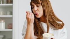 Health Tips  : मासिक पाळीत गोड खाण्याची इच्छा होते ?  अशी टाळा ही आवड , अन्यथा ठरेल घातक ?