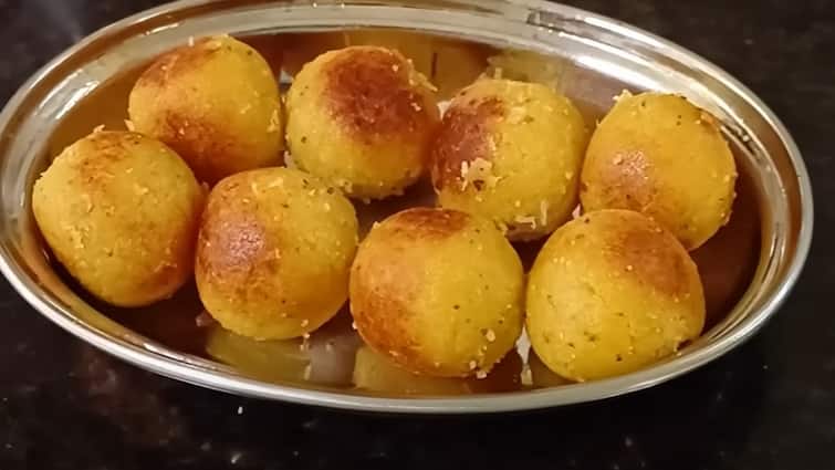 tasty and healthy banana rava sweet recipe snack recipe Banana Rava Sweet : நேந்திர வாழைப்பங்கள் இருக்கா.. சூப்பரான ரவா வாழை பணியாரம் ரெடி..