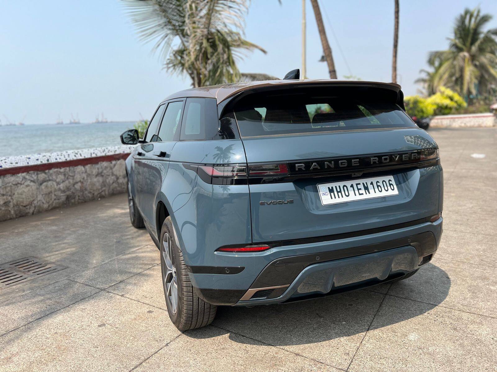 2024 Land Rover Evoque: देखिए 2024 लैंड रोवर इवोक फेसलिफ्ट का रिव्यू, बेहतरीन स्टाइलिंग के साथ टफ परफार्मेंस