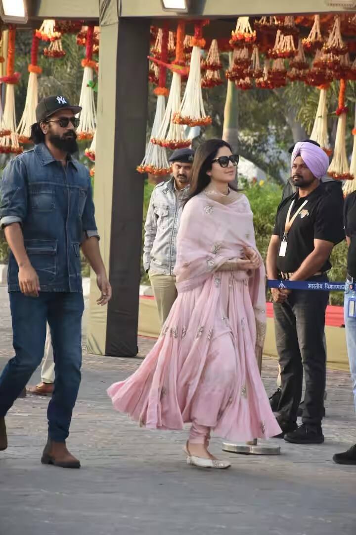 ਵਰਕ ਫਰੰਟ ਦੀ ਗੱਲ ਕਰੀਏ ਤਾਂ ਕੈਟਰੀਨਾ ਨੂੰ ਆਖਰੀ ਵਾਰ ਵਿਜੇ ਸੇਤੂਪਤੀ ਨਾਲ ਮੇਰੀ ਕ੍ਰਿਸਮਸ ਵਿੱਚ ਦੇਖਿਆ ਗਿਆ ਸੀ। ਇਹ ਫਿਲਮ ਬਾਕਸ ਆਫਿਸ 'ਤੇ ਕੁਝ ਖਾਸ ਕਮਾਲ ਨਹੀਂ ਕਰ ਸਕੀ।