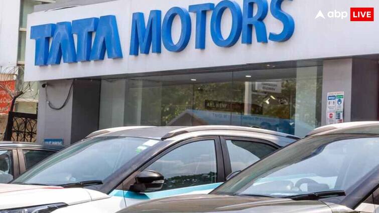 Tata Motors to demerge Commercial Vehicles and Passenger Vehicles businesses in two separate listed companies टाटा मोटर्स अपने कमर्शियल और पैसेंजर व्हीकल्स कारोबार का करेगी डिमर्जर, बोर्ड ने दी मंजूरी