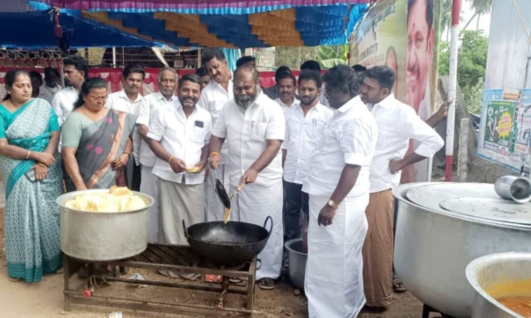 மத்திய அரசிடம் திமுக புலி போல் பாயாமல், பூனை போல் ஏன் பதுங்குகிறது - ஆர்.பி.உதயகுமார்