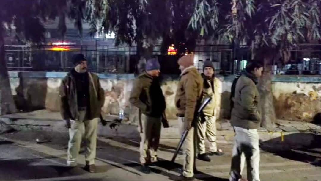 Patna Murder Firing on Two Brothers in Naubatpur One Died Second Injured ANN Patna Murder: पटना में दो भाइयों पर गोलीबारी, बारात से खाना खा कर लौट रहे थे, एक की मौत, दूसरा जख्मी
