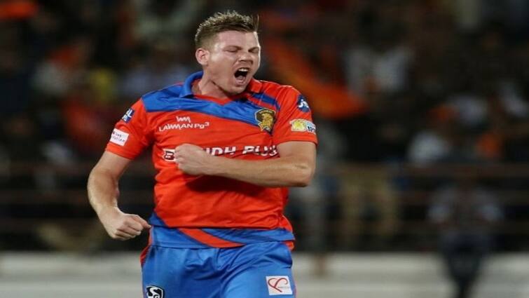 IPL Records 5 Wicket Haul Top 5 Players Who Taken Five Wickets in Single Match IPL 5 Wicket Haul: ஒரே போட்டியில் 5 விக்கெட்டுகள்! ஐபிஎல் போட்டியில் டாப் 5 வீரர்கள் யார்? யார்?